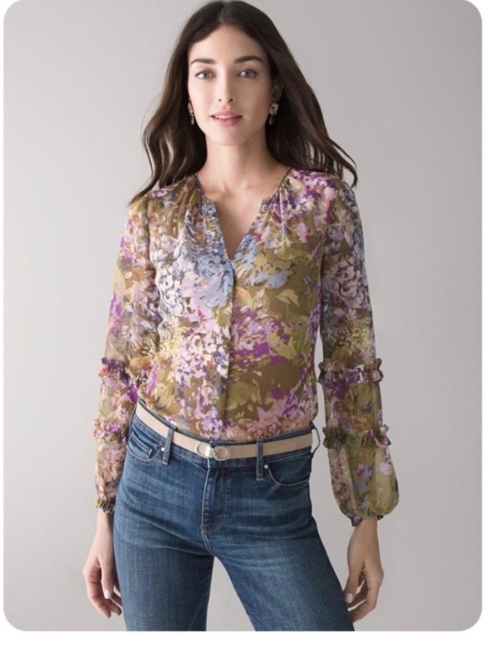 White House Black Market Lavender Floral Blouse

Excellent Condition